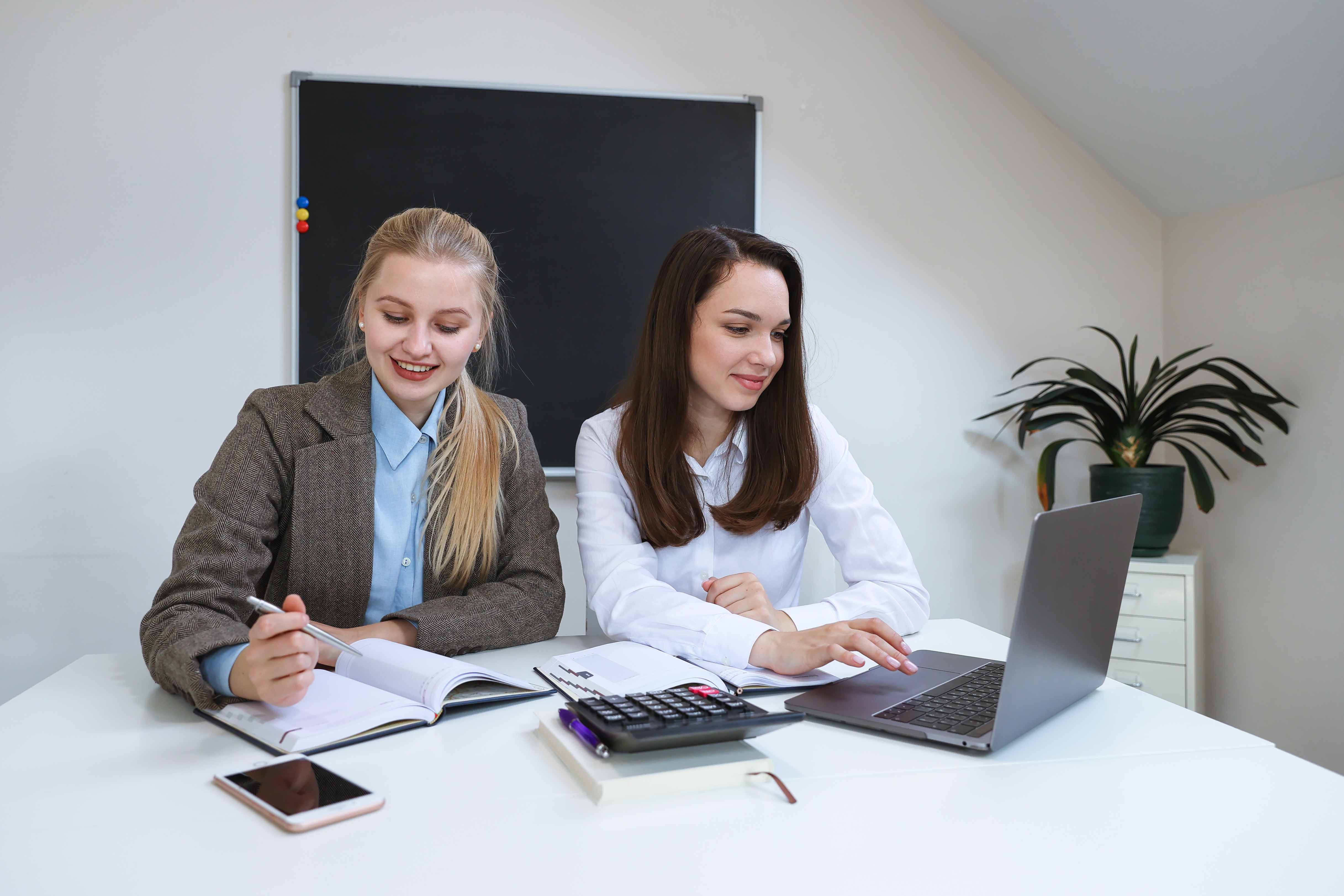 Повышение квалификации: подписка на курсы по бухгалтерии и финансовому менеджменту